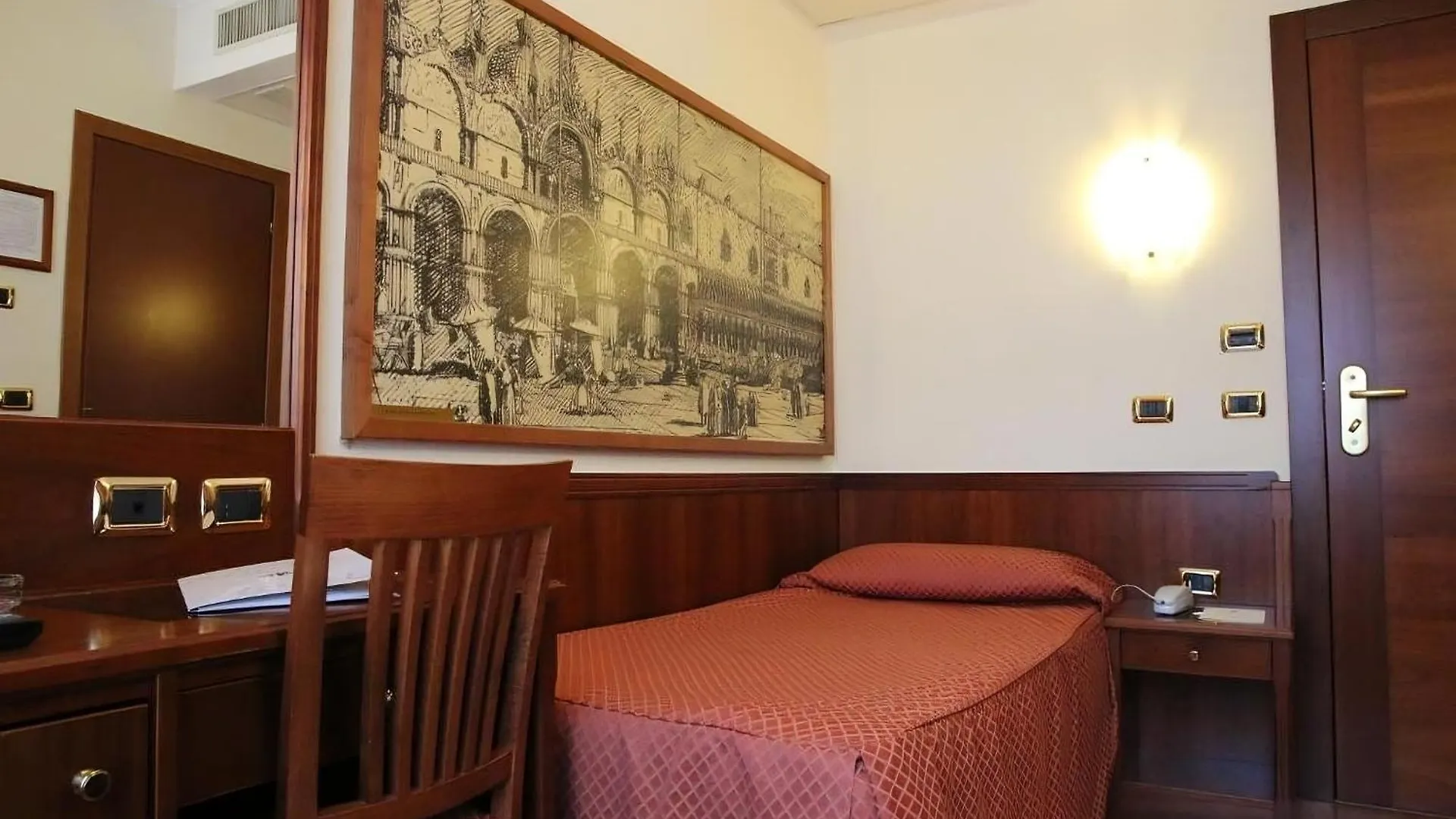 Hotel President Venezia Mestre Italy