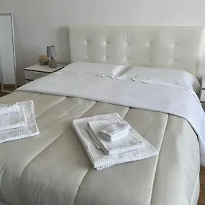 Cavour16 Rent Bedrooms Panzió Genova
