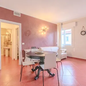 Train Station Appartement